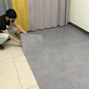 自粘pvc地板贴灰色地板砖翻新改造水泥地商用耐磨防水大理石地贴