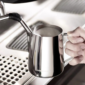 CAFEDEKONA拉花杯带刻度尖嘴不锈钢加厚奶泡缸器具花式咖啡拉花缸
