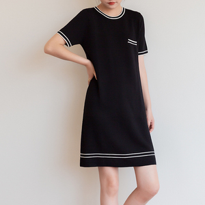 气质小香风撞色短袖连衣裙女宽松显高显瘦百搭黑色圆领天丝针织裙