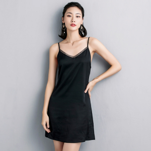 蕾丝镂空美背吊带裙女v领性感真丝缎面连衣裙外穿内搭打底裙宽松