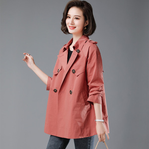 中年女装妈妈春秋外衣2020新款春装大码短款外套风衣洋气休闲上衣