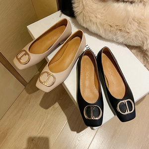 大码女鞋41一43春秋新款平跟平底洋气cd单鞋女方头瓢鞋大码41一43