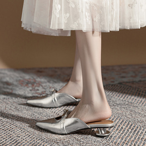 休闲包头穆勒鞋法式春夏季新款低跟尖头鞋子女银色鞋凉拖外穿单鞋