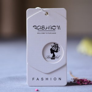 压纹吊牌定做订制高档服装女装衣服标签通用现货挂牌商标设计logo