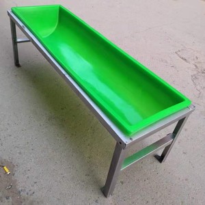 大羊槽饲料槽2米加固加宽羊用饮水喂料槽食槽羊槽子喂羊用带支架