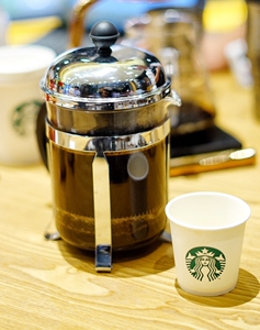 星巴克2021樱花春意礼赞咖啡压滤壶法压壶礼盒包包甄选金色玻璃壶