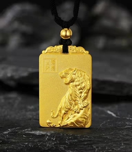 k真金吊坠男款生肖虎本命年虎年猛虎上山项链吊牌情侣送礼