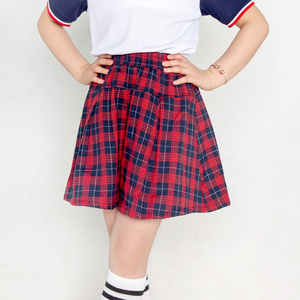 校服红格裙子