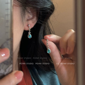 蓝色水滴小耳坠锆石耳环气质高级感精致耳钉小众独特设计轻奢耳饰