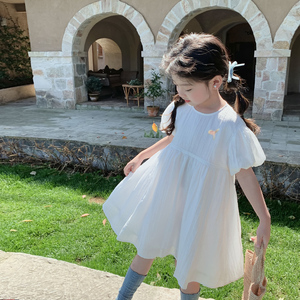蓝小爸女童连衣裙2023夏季新款儿童气质肌理感连衣裙。