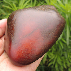 方言精品和田玉籽料原石鸡血红沁玩料墨玉河珍品公斤级把件摆件o