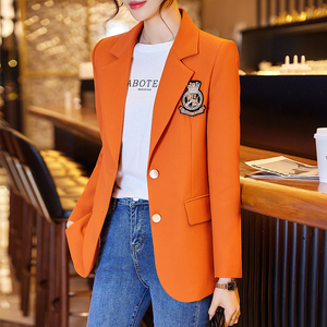 橙色西装外套女高级感上衣春秋2023年新款休闲韩版春季橘色小西服