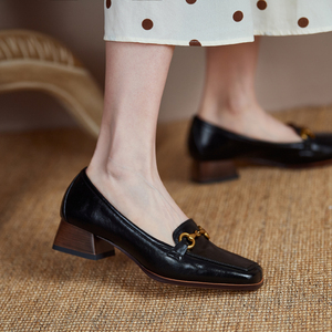 皮鞋中口鞋女方跟