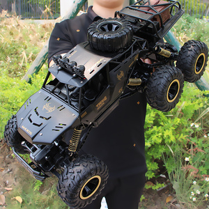 遥控汽车超大号六驱攀爬车合金四驱越野车儿童玩具车男孩4-8周四