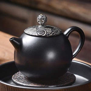 黑茶壶创意