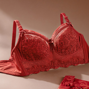 谜呀 喜嫁红色内衣套装结婚新娘文胸大胸显小防下垂大码胸罩女薄