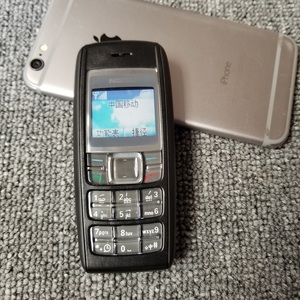 诺基亚1600直板按键老年机怀旧老款水晶按键耐摔中老年人手机