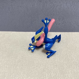 日版散货 神奇宝贝精灵宝可梦甲贺忍蛙手办公仔玩偶忍者蛙摆件