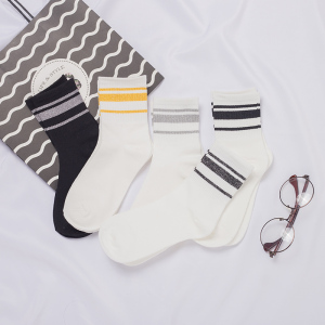 韩国条纹杠杠白袜子女中筒袜百搭学院风日系可爱长袜子二杠袜