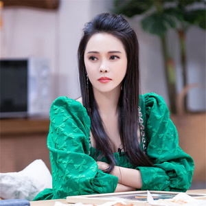 我们恋爱吧伊能静同款绿色长袖宽松连衣裙泡泡袖法式气质时尚女潮