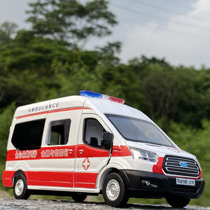 彩珀1:35福特全顺120救护车合金汽车模型 仿真金属声光回力玩具车