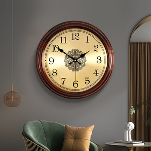圆形钟表对时挂钟客厅实木家用时尚轻奢创意时钟欧式大气挂墙钟表