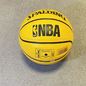 斯伯丁一号篮球