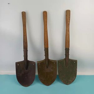 兵工铲红色收藏老物件二战收藏纪念品复古怀旧展览馆摆件影视道具