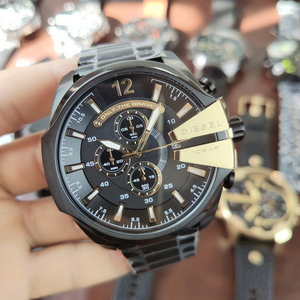 代购正品diesel迪赛手表男炫酷偏光男表极光梦魇石英腕表dz4318