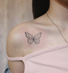 性感锁骨简单黑白镂空蝴蝶纹身贴 文艺个性男女文身贴纸