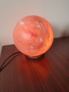 客厅卧室摆件天然岩盐灯除湿养生夜灯巴基斯坦进口圆球玫瑰水晶灯