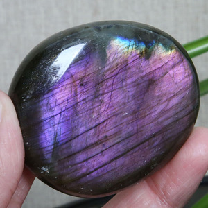 天然紫色彩虹月光石 紫光拉长石大颗粒把玩 水晶饰品