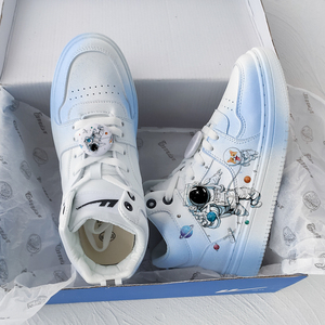 回力喜茶联名小白鞋女限量款空军一号雾霾蓝宇航员情侣潮流板鞋男