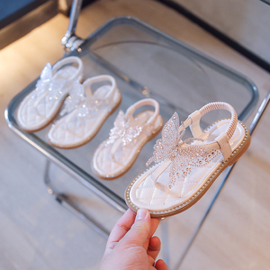 女童夹趾凉鞋夹脚