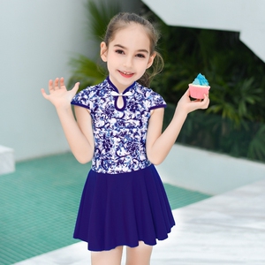 新款儿童泳衣女孩中小童平角连体裙式可爱复古旗袍民族风女童泳装
