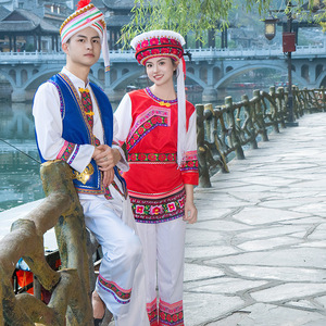 新款白族服装成人女舞蹈演出服饰云南少数民族古城旅拍葫芦丝男装