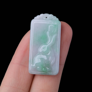玉石寨玉器冰糯种飘花翡翠兔子吊坠缅甸保真老坑a货生肖兔小吊牌