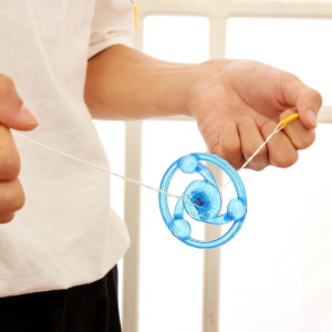 拉线飞轮闪光发光哨声飞碟创意减压怀旧传统经典有趣儿童玩具礼物