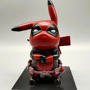 复联死侍皮卡丘手办宠物小精灵cos公仔q版漫威小贱贱口袋妖怪模型