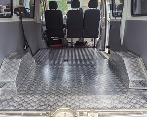 上汽大通v80/90系列车厢不锈钢防护铝板加装地板车内底板包围侧板