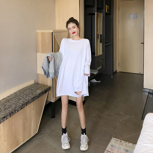下衣失踪白色t恤女2020春秋网红宽松个性中长款慵懒bf风长袖ins潮