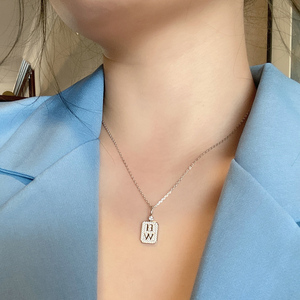 欧洲品蒂芙尼代购易梦玲同款香水瓶项链hw字母吊坠女日韩毛衣链
