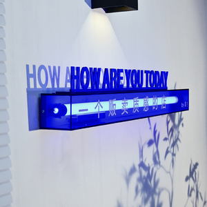 创意ins风led发光字亚克力灯箱服装店logo灯牌门头招牌广告牌定制