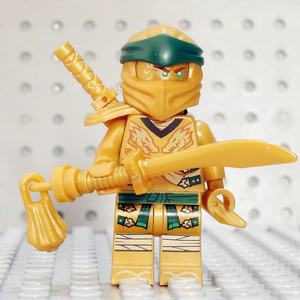 乐高 lego 幻影忍者人仔  njo584 黄金劳埃德 71702 新肩甲