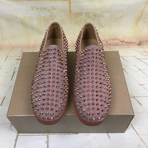 ⭐️ 八年老店 CL CIAGA 欧美男鞋豆沙色低帮女鞋铆钉红底板鞋潮