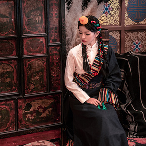 藏族舞蹈演出服装女新款春季西藏藏袍藏式贵族藏装藏服上衣日常