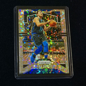 nba球星卡 东契奇 银泡泡折 次新秀年 2019-20 prizm 独行侠#75