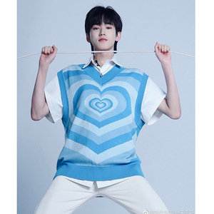 夏日少年派宋亚轩同款爱心提花针织衫v领无袖宽松学院风毛衣背心