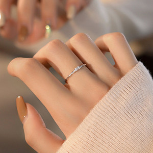 925纯银麻花锆钻戒指简约冷淡风食指戒女新款轻奢小众设计感指环