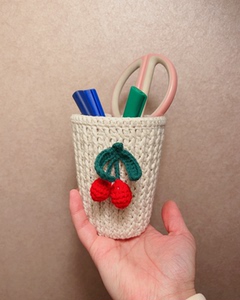 熊妈手作纯手工毛线钩针笔筒可爱樱桃办公室桌面收纳桶包邮